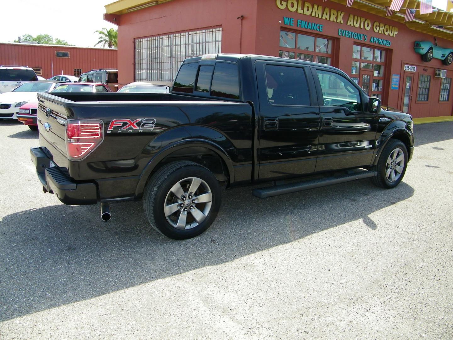 2012 Black /Black Ford F-150 Platinum SuperCrew 6.5-ft. Bed 2WD (1FTFW1CT9CK) with an 3.5L V6 TURBO engine, 6-Speed Automatic transmission, located at 4000 Bee Ridge Road, Sarasota, FL, 34233, (941) 926-0300, 27.298664, -82.489151 - Photo#6